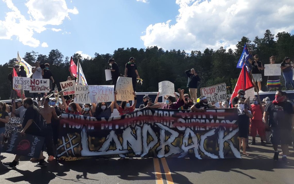 rushmore protesters 4