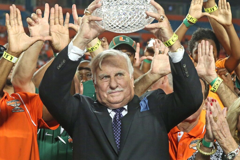 coach schnellenberger